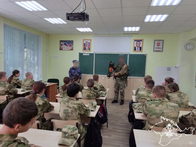 Росгвардейцы провели мастер-класс по оказанию первой медицинской помощи для учащихся подшефного класса