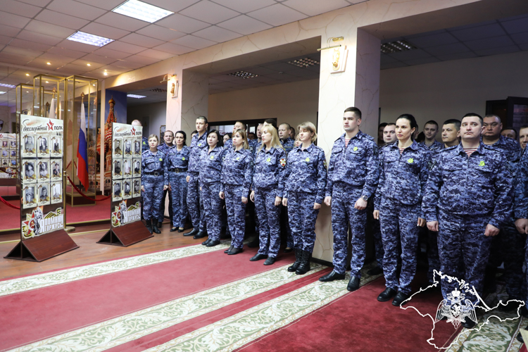 Росгвардия в Крыму проводит памятные мероприятия в честь 80-летия полного снятия блокады Ленинграда