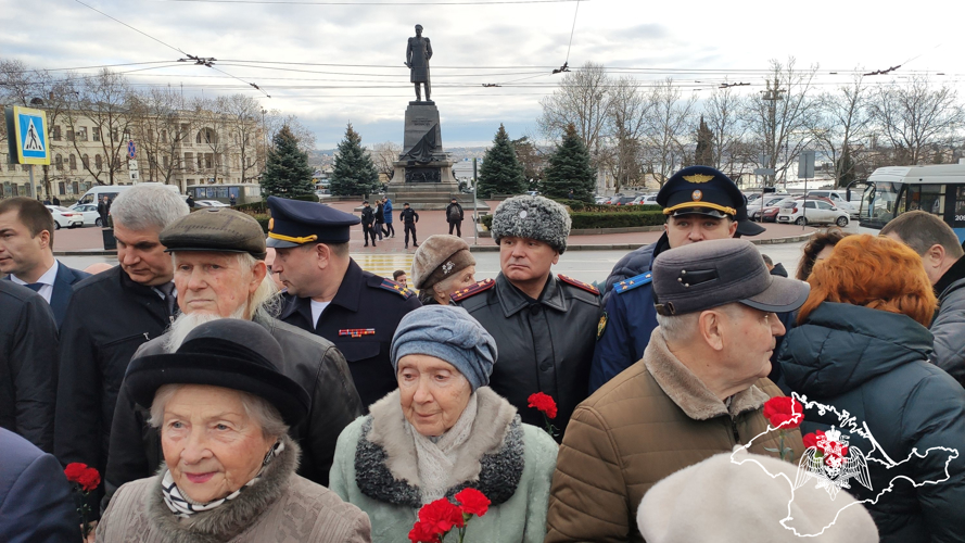 Севастопольские росгвардейцы присоединились к памятным мероприятиям, приуроченным к 80-й годовщине полного снятия блокады Ленинграда