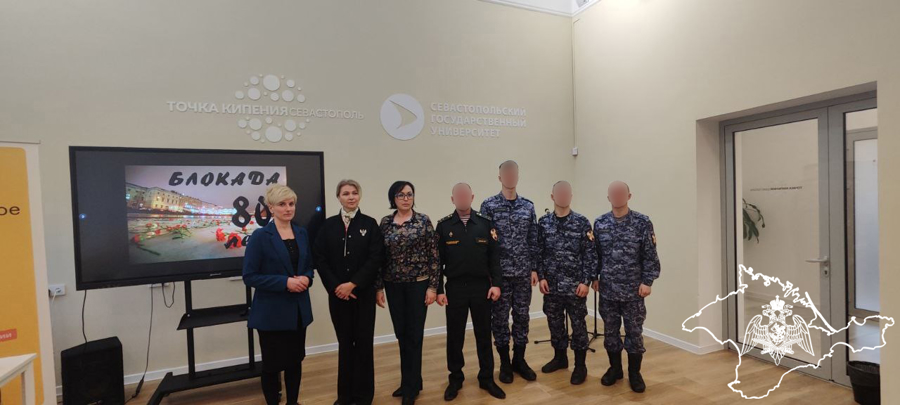 В Севастополе военнослужащие полка Росгвардии проводят патриотические мероприятия для молодежи и горожан