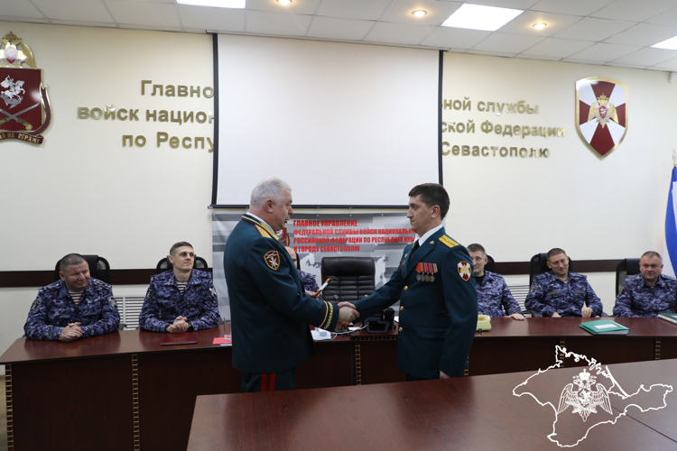 Росгвардейцы приняли участие в мероприятиях, посвященных празднованию Дня защитника Отечества в Крыму и Севастополе