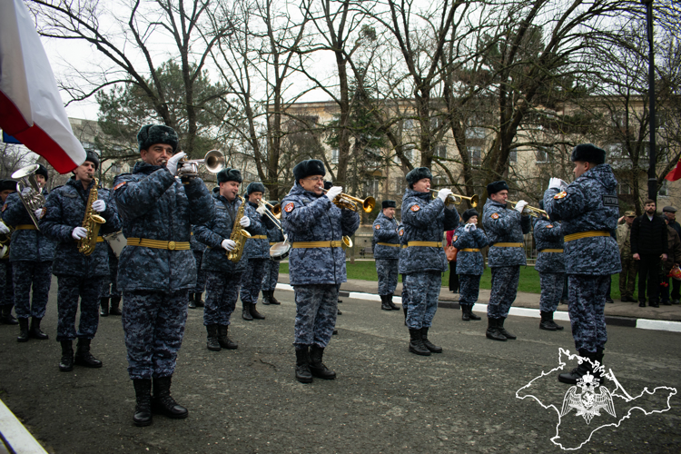 Росгвардейцы в Крыму и Севастополе почтили память россиян, исполнявших воинский долг за пределами Отечества
