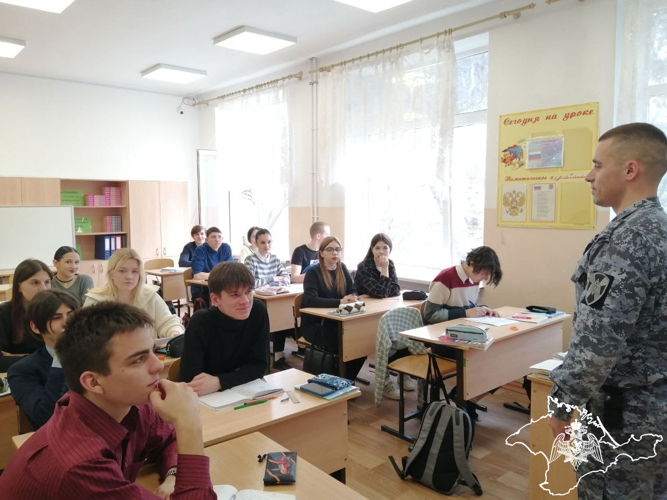 Об институтах войск национальной гвардии рассказали учащимся Севастополя
