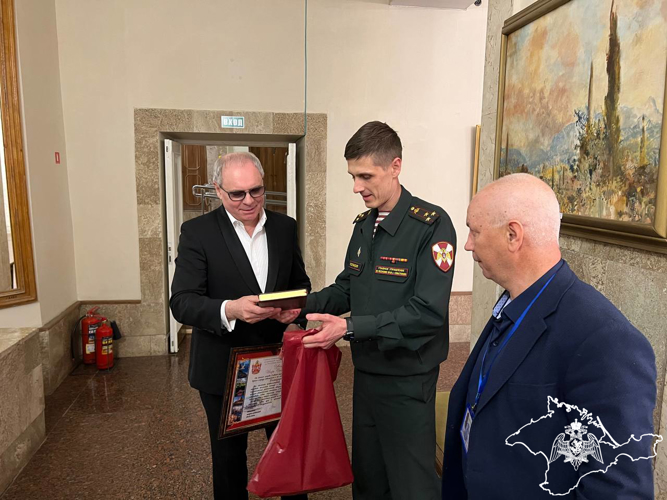 Творческий вечер Игоря Прокопенко посетили росгвардейцы в Крыму