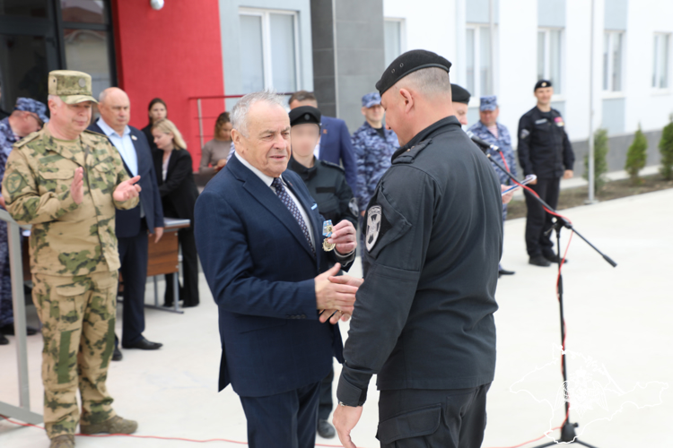 В Керчи сотрудники ОМОН отметили годовщину со дня образования спецподразделения