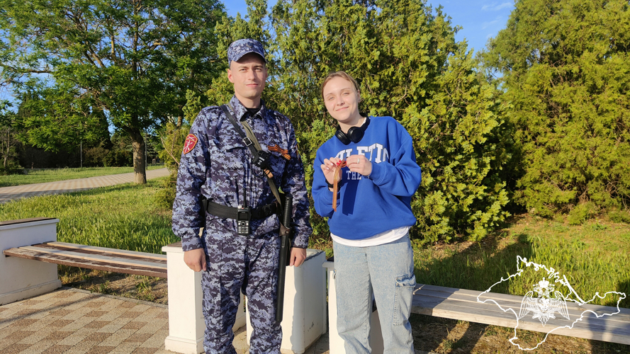 Военнослужащие Росгвардии в Севастополе присоединились к акции «Георгиевская ленточка»