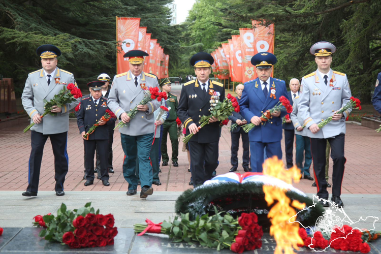 В Крыму и Севастополе прошли торжественные мероприятия, посвященные 79-й годовщине победы в Великой Отечественной войне
