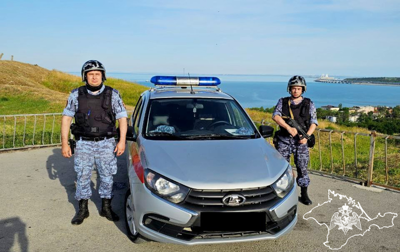 В Керчи росгвардейцы пресекли противоправные действия правонарушителя, севшего за руль в нетрезвом состоянии