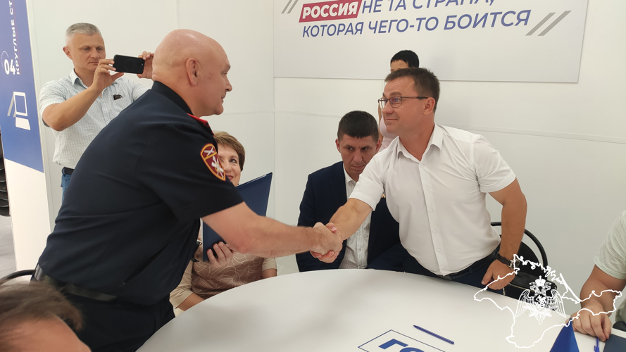 В Севастополе подписано соглашение между региональным управлением Росгвардии и федерациями единоборств