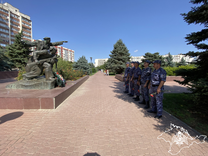 В Крыму и Севастополе Росгвардейцы провели ряд мероприятий ко Дню солидарности в борьбе с терроризмом
