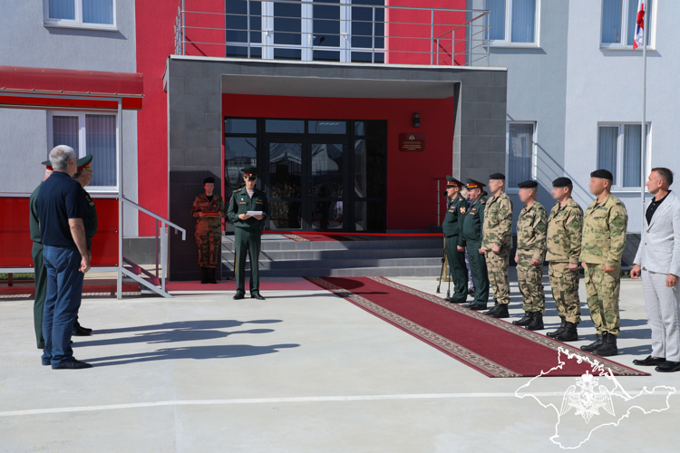 Открытие городка для сотрудников ОМОН «Грифон» Росгвардии состоялось в Керчи