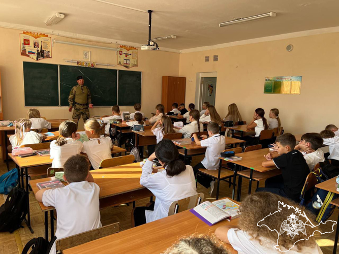 В Крыму и Севастополе Росгвардейцы провели ряд мероприятий ко Дню солидарности в борьбе с терроризмом