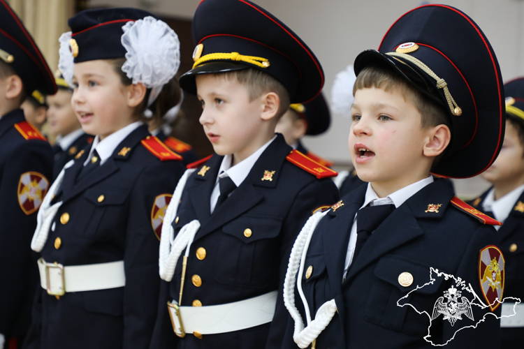 Присяга профильных классов Росгвардии состоялась в Крыму