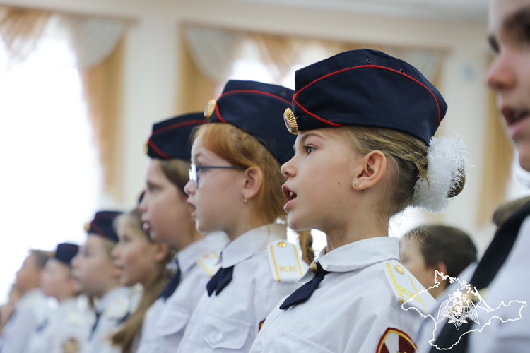 Присяга профильных классов Росгвардии состоялась в Крыму