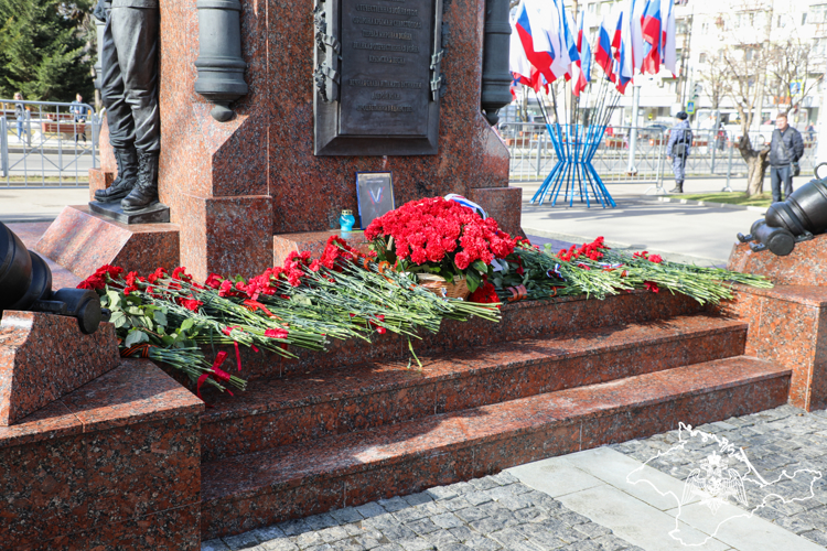 Представители Росгвардии присоединилась к празднованию 11-й годовщины воссоединения Крыма с Россией