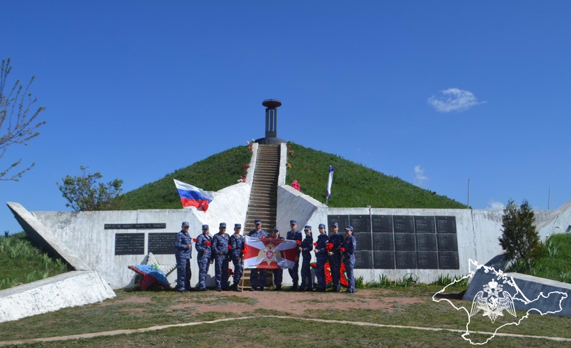 Росгвардейцы в Крыму почтили память партизан, героически сражавшихся во время Великой Отечественной войны