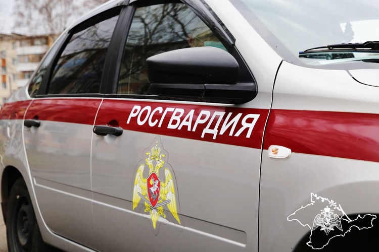 Росгвардейцы в очередной раз поддержали находящихся на лечении в медицинском учреждении в Крыму участников СВО