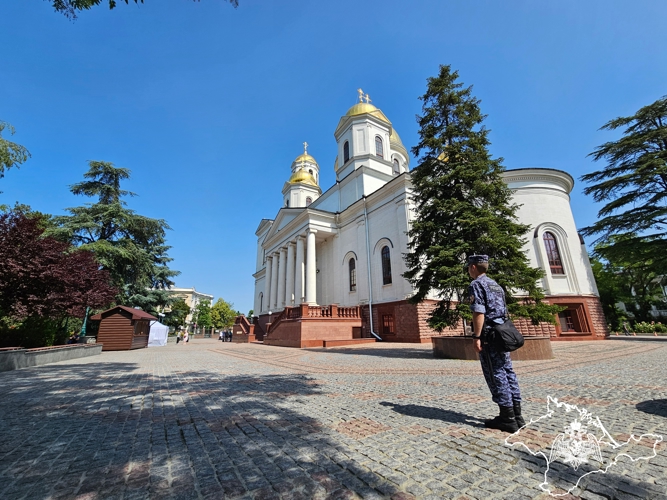 В Крыму и Севастополе Росгвардия обеспечили охрану общественного порядка во время празднования Троицы
