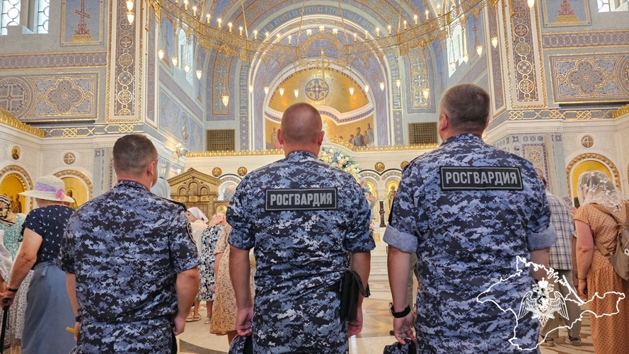 Росгвардейцы в Крыму и Севастополе стали участниками праздничных богослужений в День Крещения Руси
