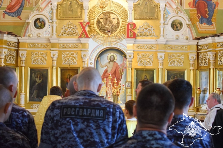 Росгвардейцы в Крыму и Севастополе стали участниками праздничных богослужений в День Крещения Руси