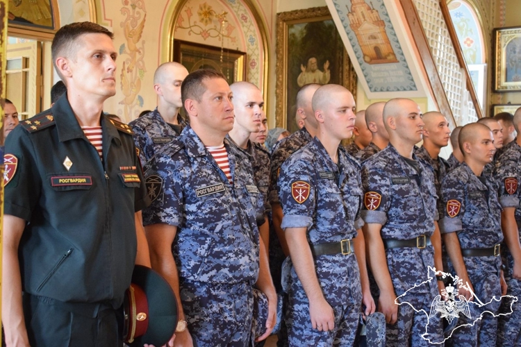 Росгвардейцы в Крыму и Севастополе стали участниками праздничных богослужений в День Крещения Руси