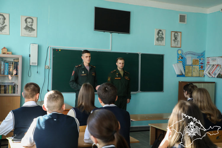 Офицер Росгвардии принял участие в патриотическом проекте «Герои России – гордость Крыма»