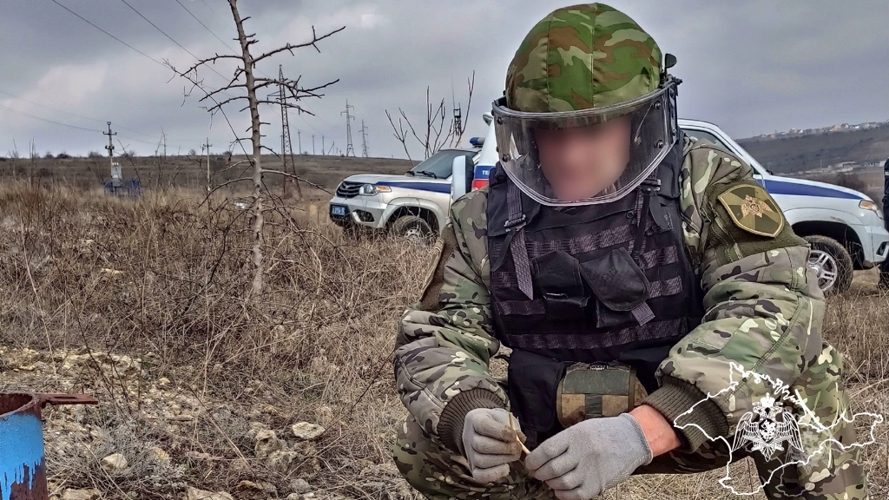 Росгвардейцы обследовали найденные в Севастополе боеприпасы времен Великой Отечественной войны