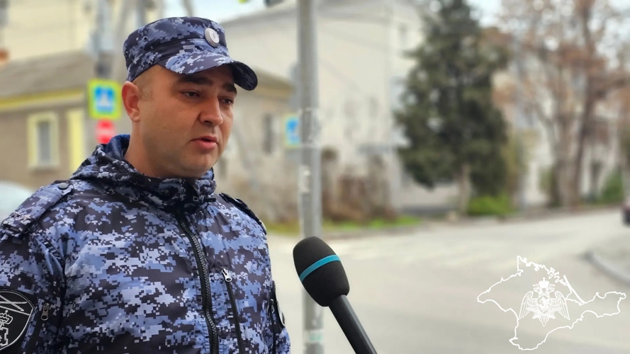 Журналистам новостного портала «ForPost», рассказали о тревожных кнопках на общественном транспорте