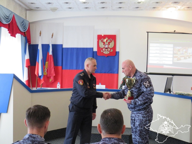 В Крыму сотрудники вневедомственной охраны Росгвардии подвели итоги служебной деятельности за 2025 год