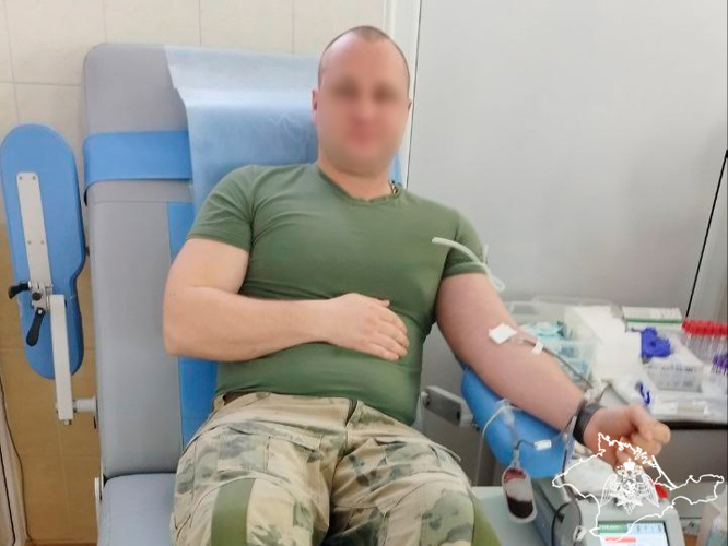 Росгвардейцы пополнили банк донорской крови в Крыму