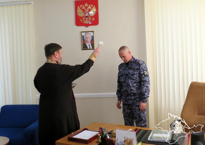В Крыму росгвардейцы стали участниками встречи с представителями духовенства в честь празднования Крещения Господня