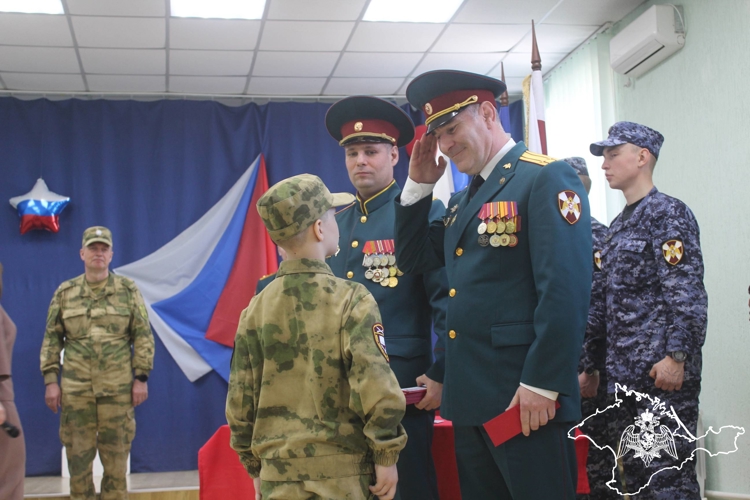 Очередной подшефный Росгвардии класс открылся в Крыму