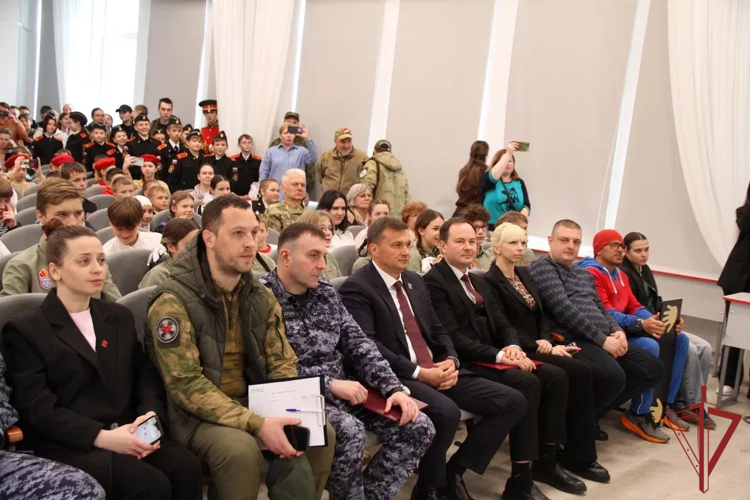 Росгвардейцы в Крыму приняли участие в судействе Всероссийской игры «Зарница 2.0» 