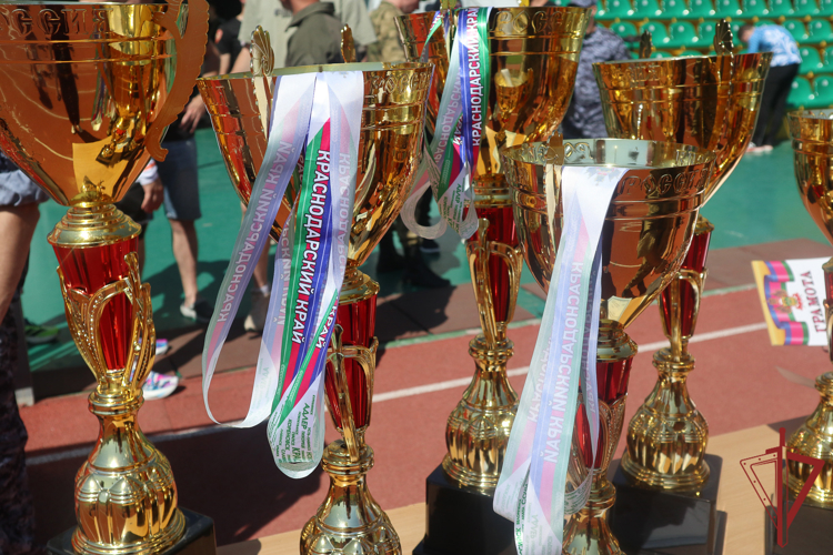 Росгвардейцы из Крыма заняли первые места в чемпионате по военно-спортивному многоборью