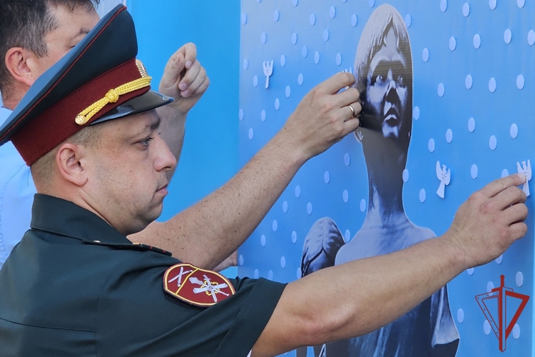 В Севастополе росгвардейцы провели просветительское мероприятие для школьников и приняли участие в памятных мероприятияхко Дню солидарности в борьбе с терроризмом