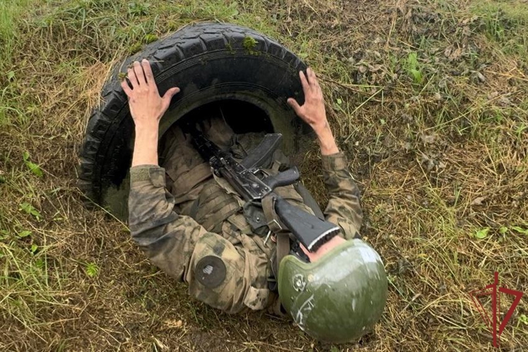 Обладателей крапового берета определили в Южном округе Росгвардии 